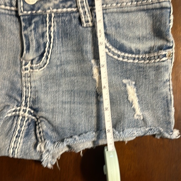 Wet seal jean shorts - Picture 9 of 9